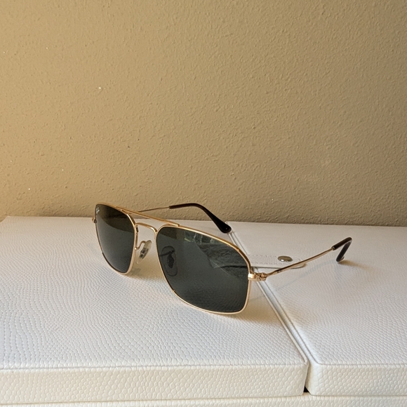 Ray-Ban Gold Aviator Sunglasses with Green Lenses - Picture 4 of 12